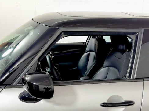 Used 2024 MINI Cooper S FWD image 29