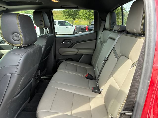 New 2026 Chevrolet Colorado ZR2 w/ Technology Package AWD/4WD image 17