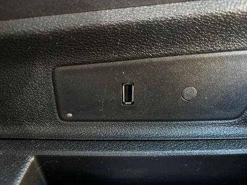 Used 2019 Ford Transit 250 130 Low Roof image 36