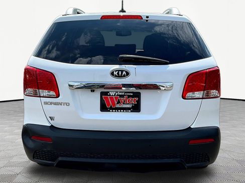 Used 2011 Kia Sorento LX w/ Convenience Pkg AWD/4WD image 5