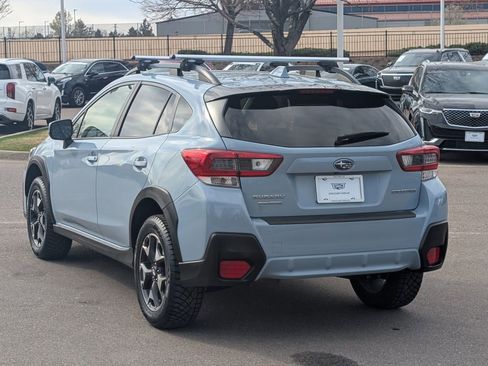 Used 2020 Subaru Crosstrek 2.0i Premium w/ Moonroof Package 2 image 4