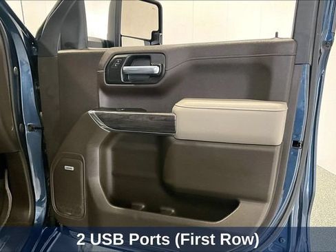 Used 2021 Chevrolet Silverado 1500 LTZ w/ Technology Package AWD/4WD image 38
