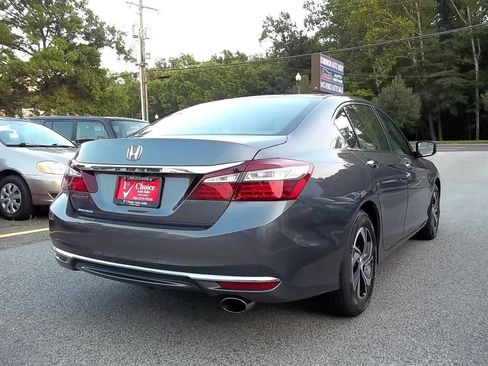 Used 2017 Honda Accord LX image 3