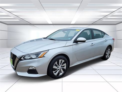 Used 2021 Nissan Altima 2.5 S image 1