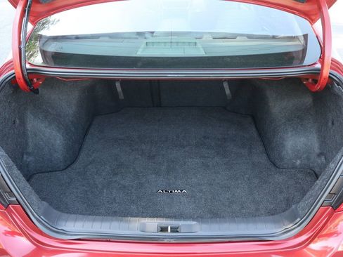 Used 2017 Nissan Altima 2.5 SV FWD image 14