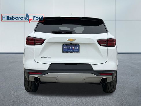 Used 2023 Chevrolet Blazer LT FWD image 6