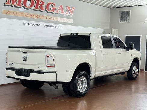 Used 2024 RAM 3500 Limited w/ Towing Technology Group image 3