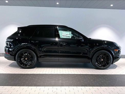New 2026 Porsche Cayenne AWD/4WD image 8