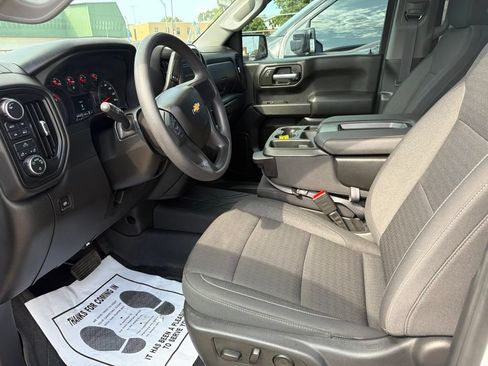 Used 2025 Chevrolet Silverado 1500 Custom w/ Turbomax Blackout Package AWD/4WD image 13