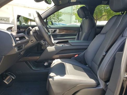 New 2026 Cadillac Vistiq Sport AWD/4WD image 10