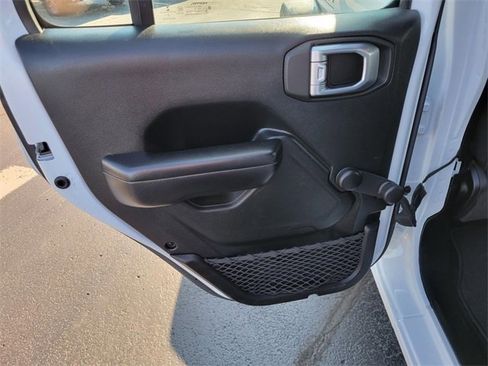 Used 2021 Jeep Wrangler Unlimited Sport image 12