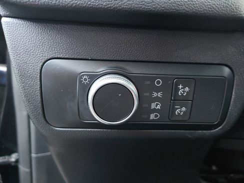 Certified 2021 Ford Escape SE image 11