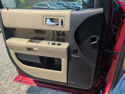 Used 2013 Ford Flex Limited w/ Trailer Tow Pkg Class III FWD image 29