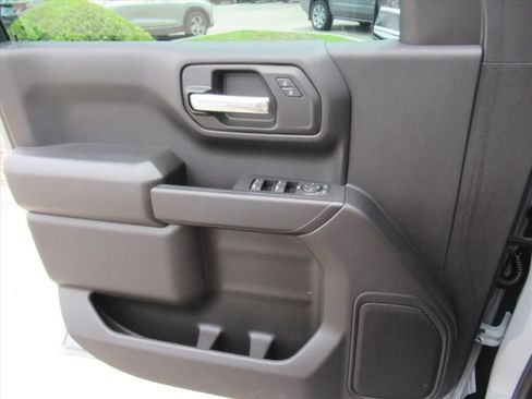 Used 2024 Chevrolet Silverado 1500 Custom w/ Dark Appearance Package RWD image 17