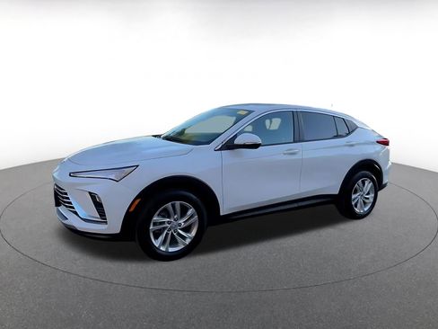 Used 2025 Buick Envista Preferred image 7