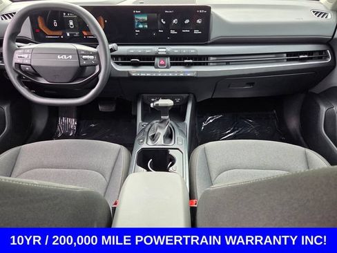 Used 2025 Kia K4 FWD image 12