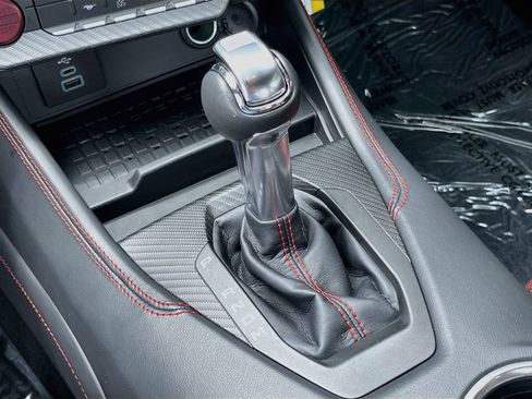 Used 2024 Ford Mustang GT Premium RWD image 17