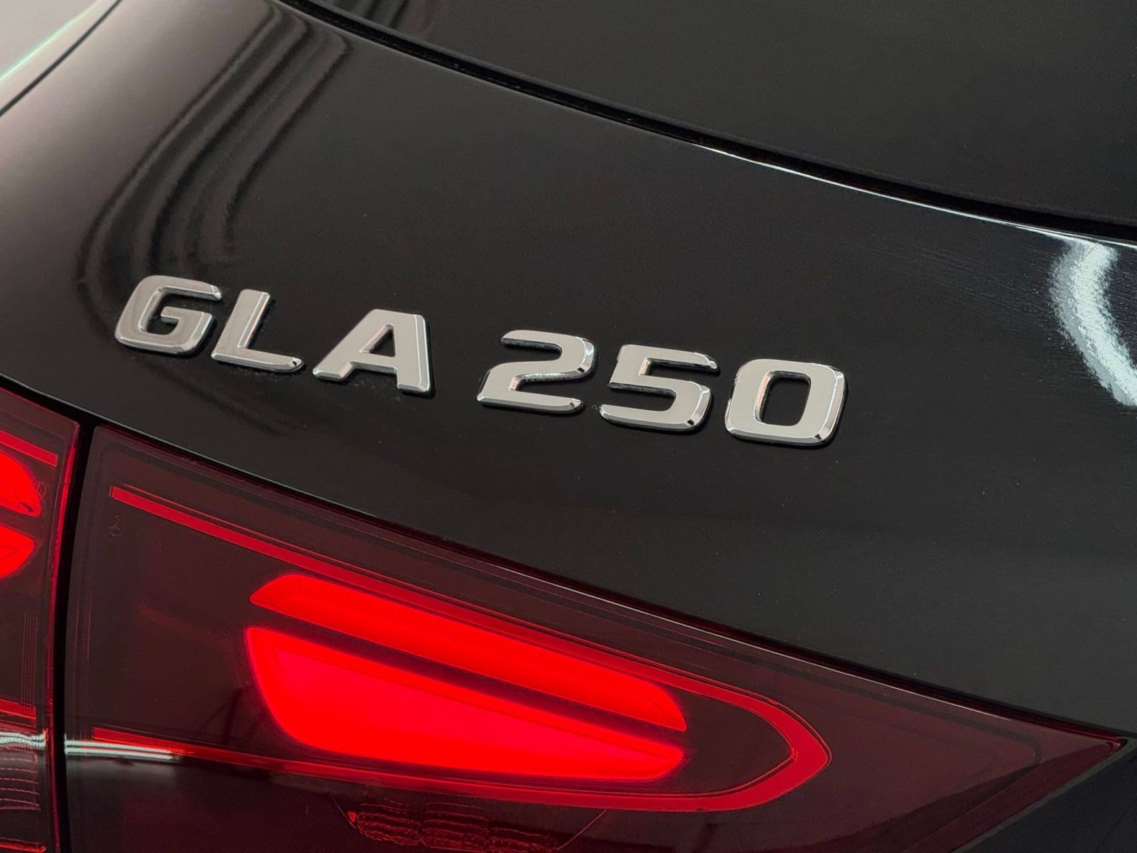 New 2026 Mercedes-Benz GLB 250 image 26