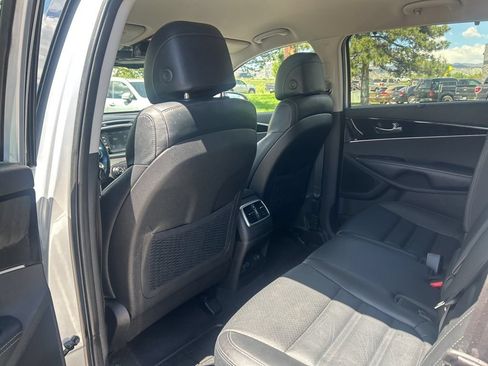 Used 2017 Kia Sorento EX AWD/4WD image 19