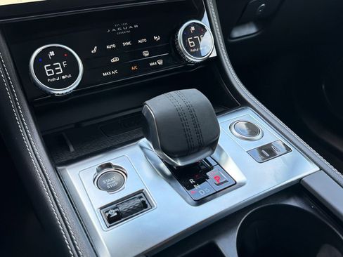 Used 2025 Jaguar F-PACE R-Dynamic S image 19