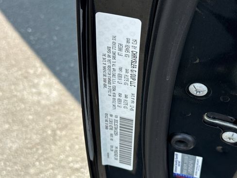 Used 2010 Dodge Challenger R/T RWD image 30
