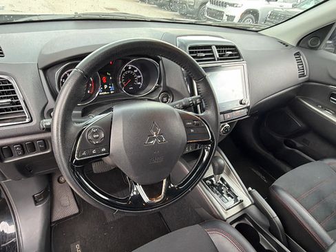 Used 2024 Mitsubishi Outlander Sport AWD image 24