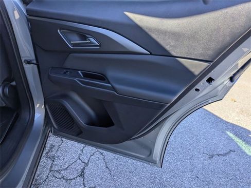 New 2026 Chevrolet Equinox EV LT image 31