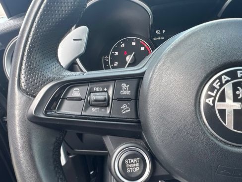 Used 2023 Alfa Romeo Stelvio Veloce AWD/4WD image 36