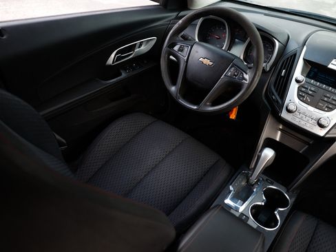 Used 2013 Chevrolet Equinox LS image 20