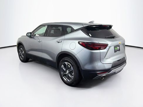 Used 2025 Chevrolet Blazer LT FWD image 5