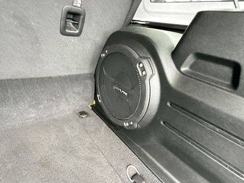 Used 2021 Jeep Wrangler Unlimited Sahara w/ Cold Weather Group AWD/4WD image 31