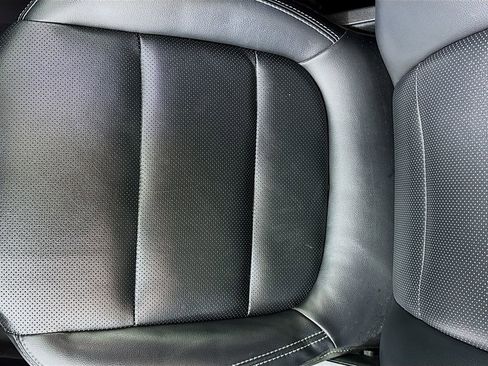 Used 2021 Ford Escape Titanium image 20