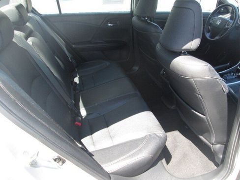 Used 2015 Honda Accord EX-L image 12