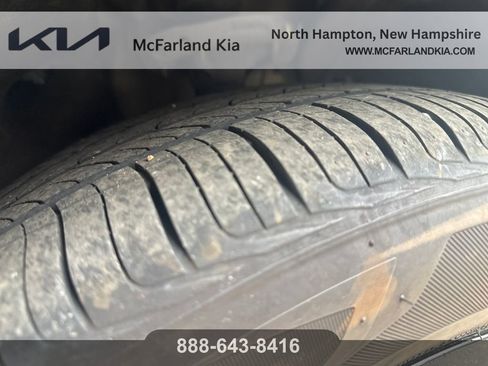 Used 2024 Kia Carnival SX FWD image 27