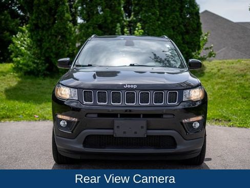 Used 2018 Jeep Compass Latitude AWD/4WD image 2