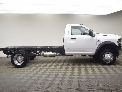 New 2024 RAM 5500 Tradesman image 4