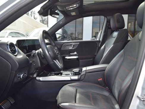 Used 2020 Mercedes-Benz GLB 250 4MATIC image 22