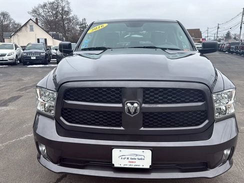 Used 2016 RAM 1500 Express image 2