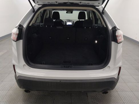 Used 2020 Ford Edge SE FWD image 29