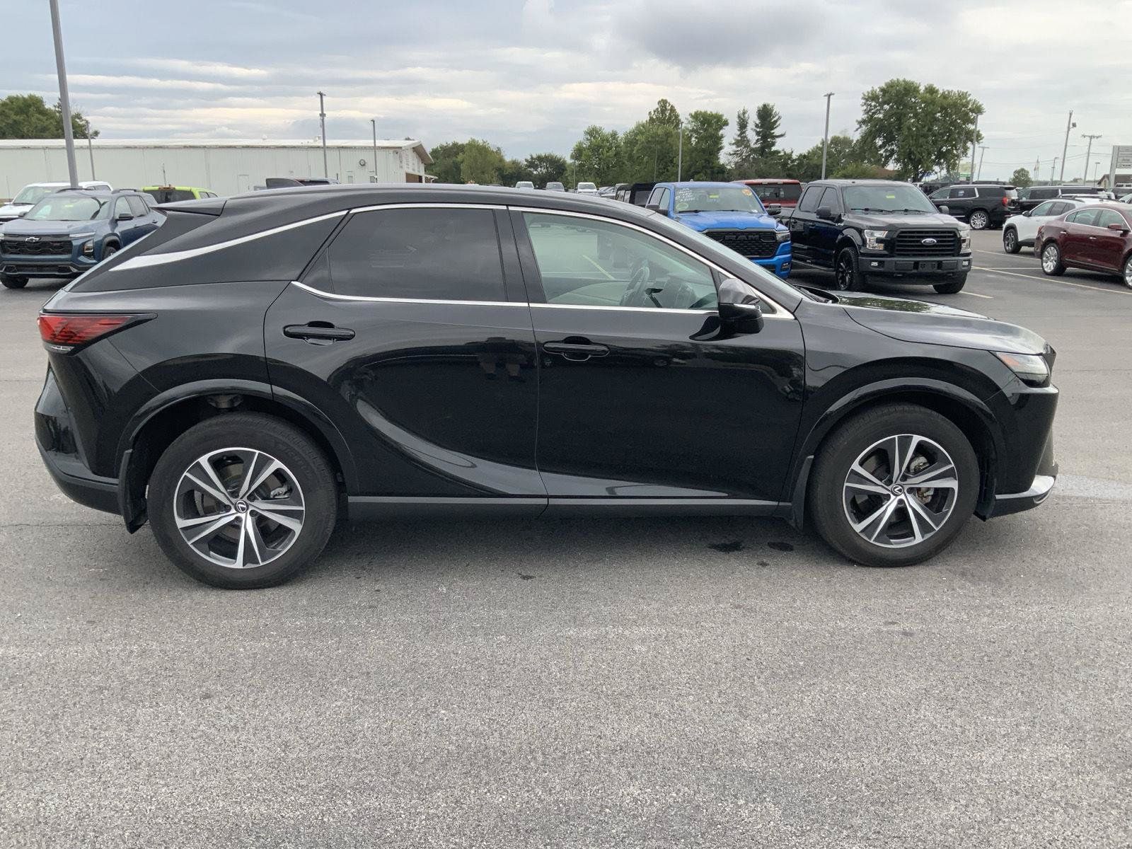 Used 2023 Lexus RX 350 Premium w/ Cold Area Package AWD/4WD image 13