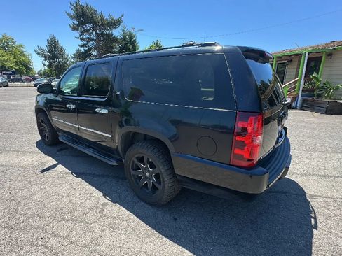 Used 2012 Chevrolet Suburban LTZ AWD/4WD image 5