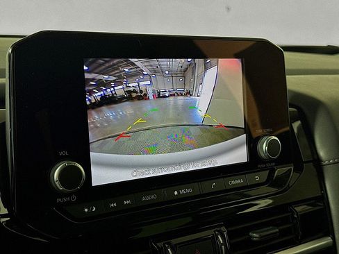 New 2025 Nissan Pathfinder SV w/ Black Appearance Package image 15