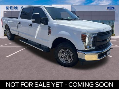 Used 2019 Ford F250 XL w/ Power Equipment Group RWD image 1