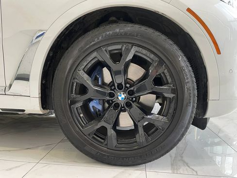 Used 2022 BMW X7 xDrive40i w/ Premium Package AWD/4WD image 31