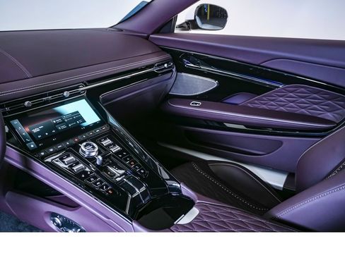 New 2024 Aston Martin DB12 Coupe image 25