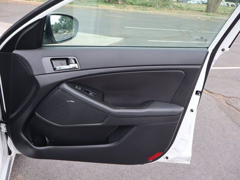 Used 2013 Kia Optima EX FWD image 26
