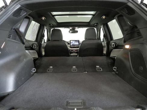 Used 2023 Jeep Compass Limited w/ Sun and Sound Group AWD/4WD image 27