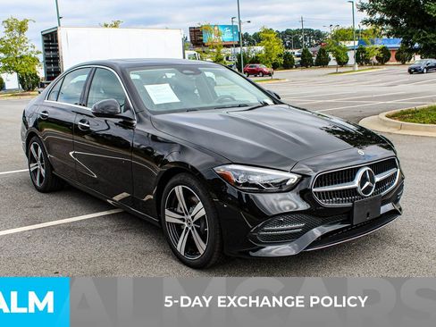 Used 2025 Mercedes-Benz C 300 Sedan image 4