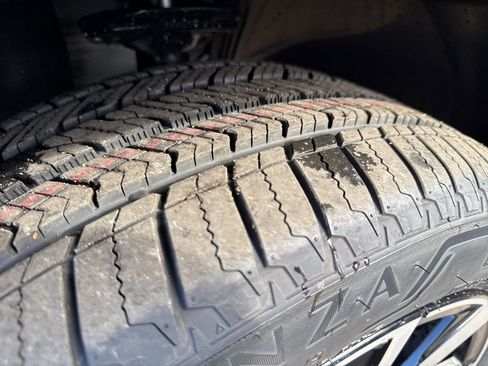 New 2026 Volkswagen Atlas Cross Sport SEL Premium R-Line image 28