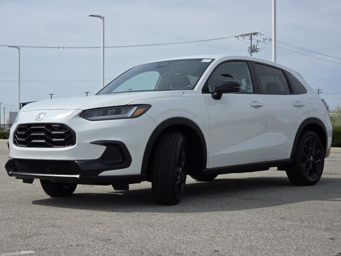 Used 2024 Honda HR-V Sport image 15